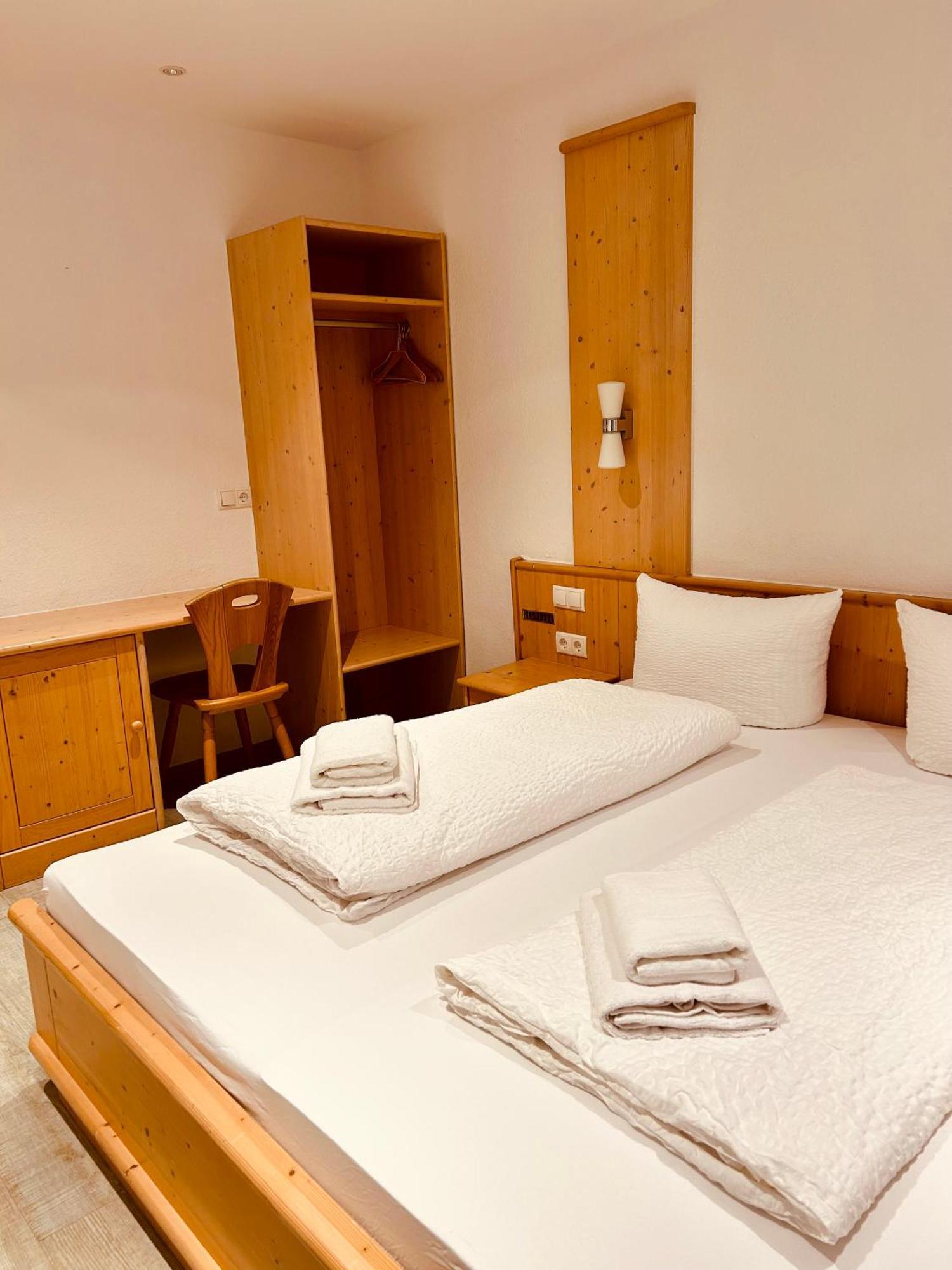 Gaestehaus Spoth Hotell Rust Exteriör bild