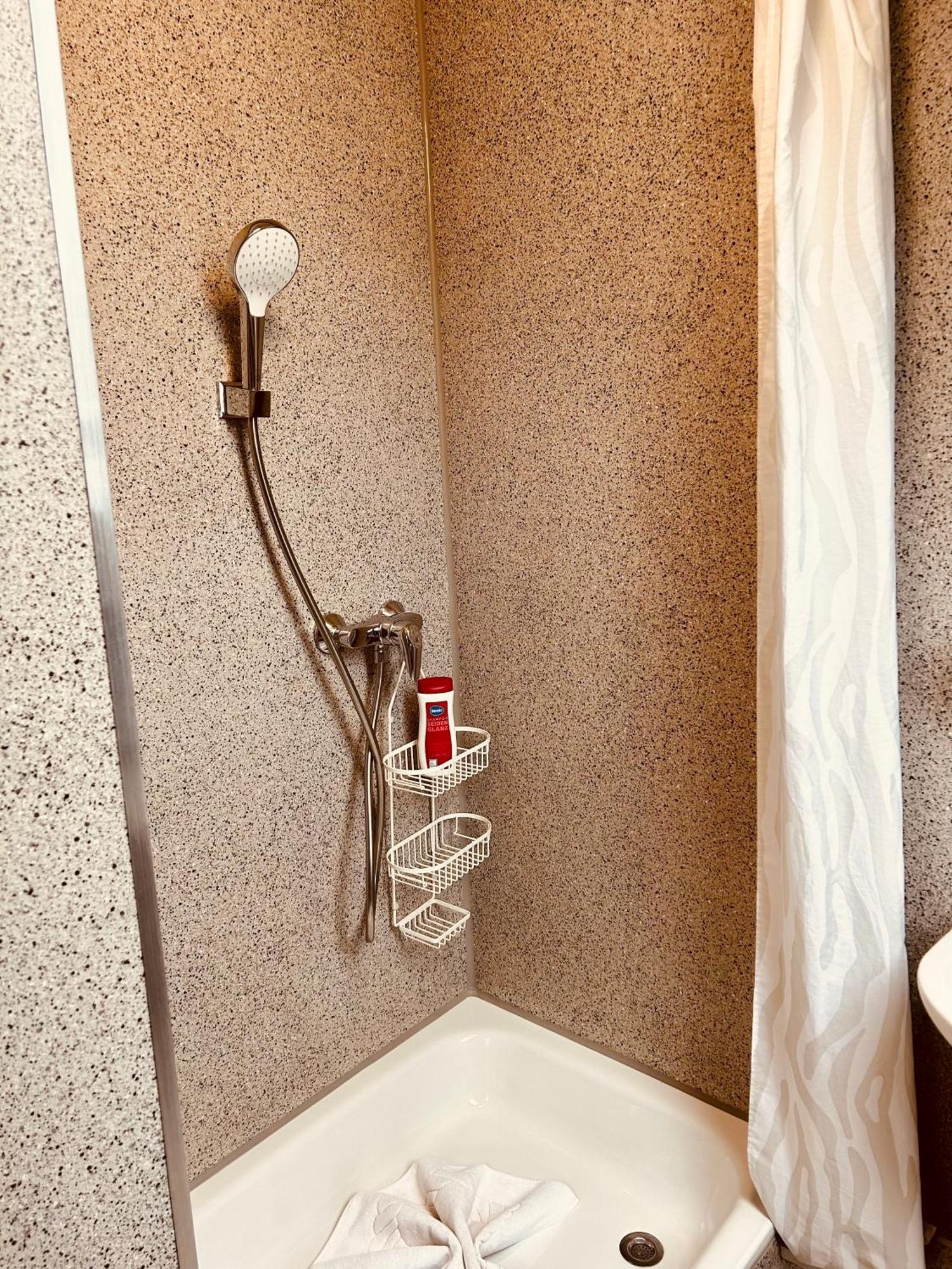 Gaestehaus Spoth Hotell Rust Exteriör bild
